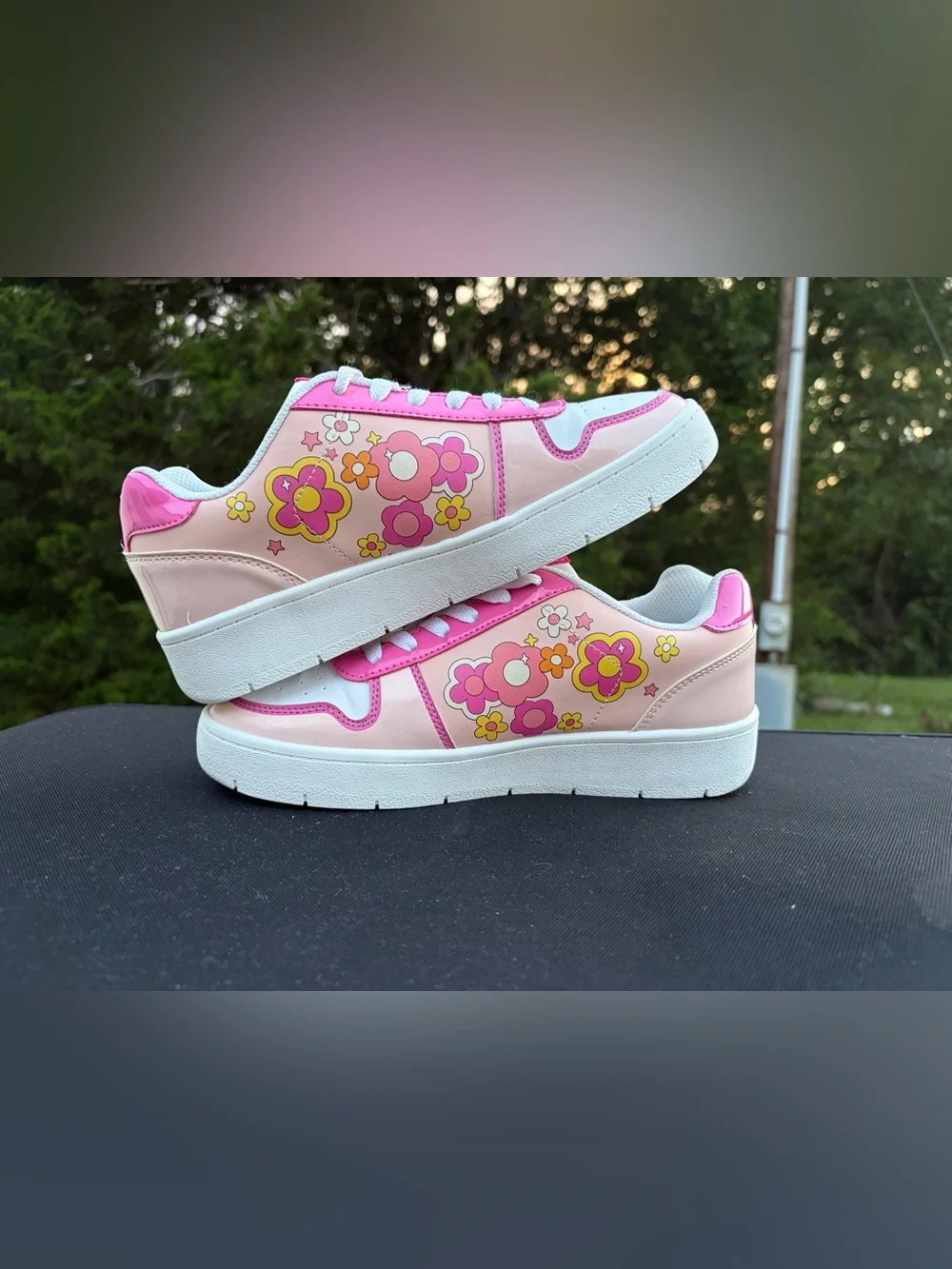 Barbie Pink White Floral Platform-Style Girls Sz 7 Sneakers school kids fall